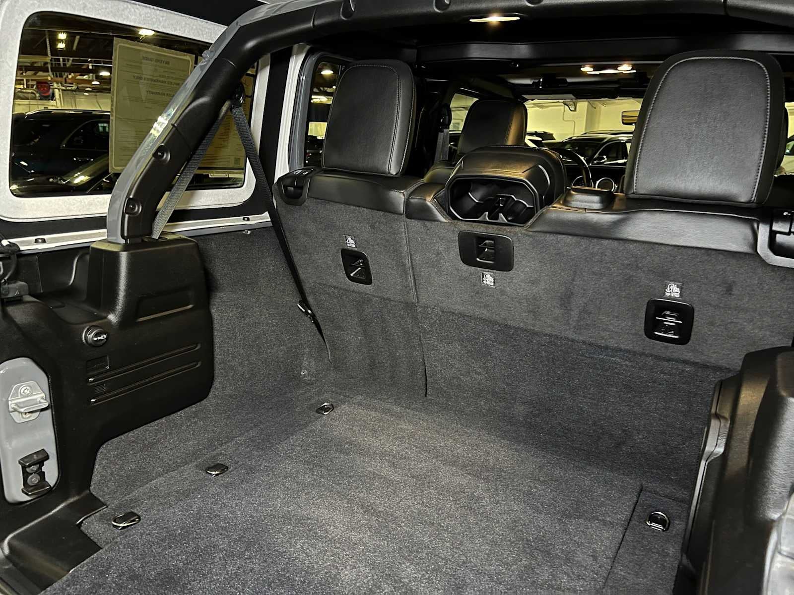 2019 Jeep Wrangler Unlimited Sahara Altitude