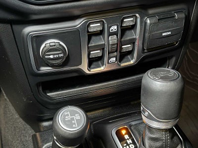 2019 Jeep Wrangler Unlimited Sahara Altitude