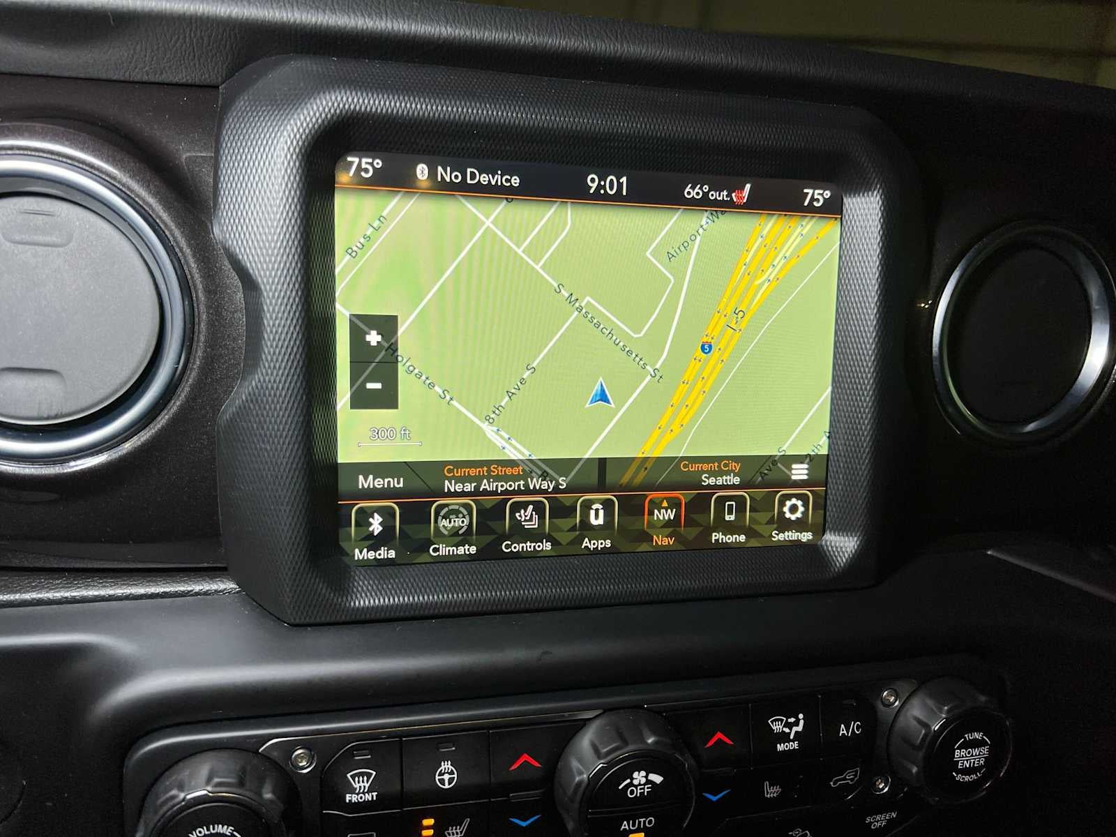 2019 Jeep Wrangler Unlimited Sahara Altitude