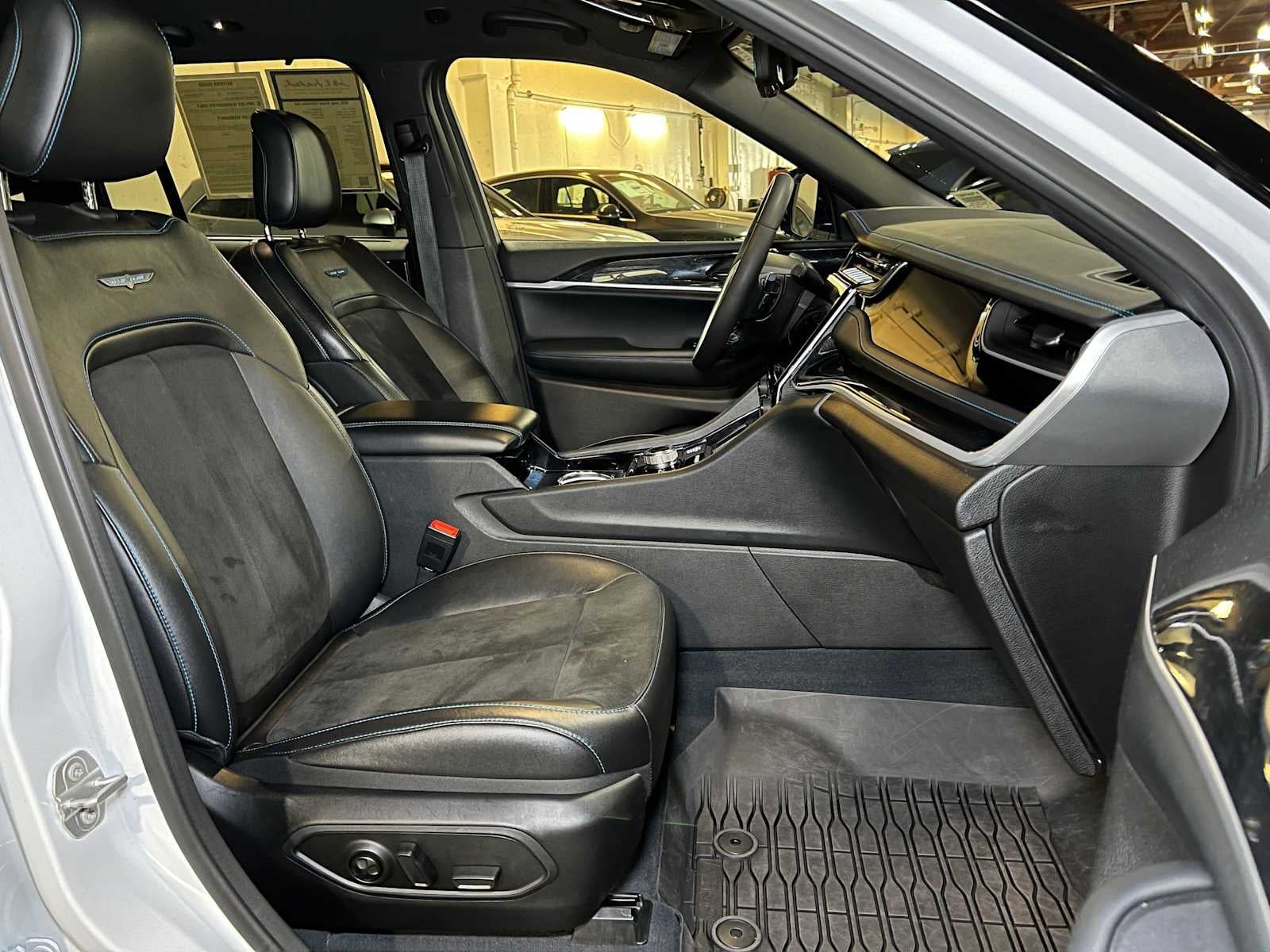 2022 Jeep Grand Cherokee 4xe Trailhawk
