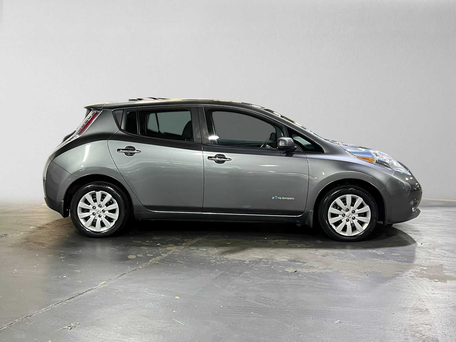 Used 2015 Nissan LEAF S with VIN 1N4AZ0CP0FC328809 for sale in Seattle, WA