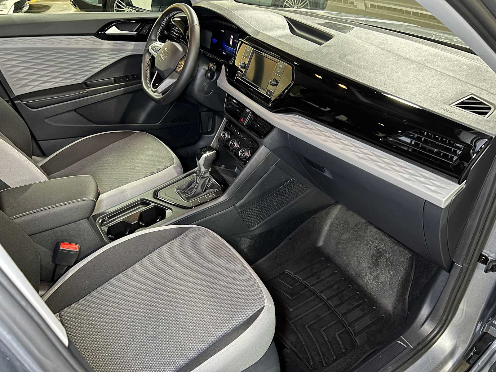 2024 Volkswagen Taos S