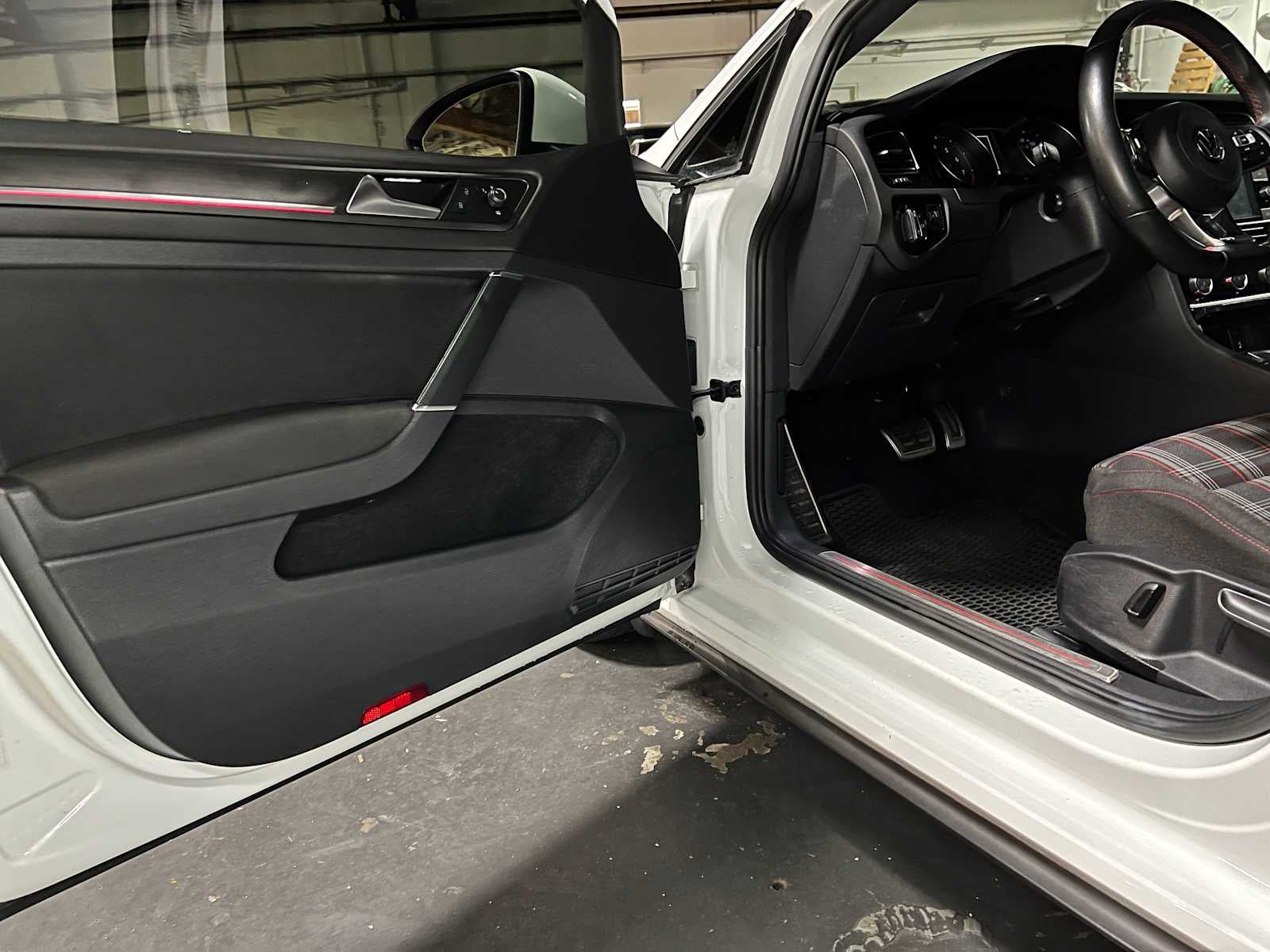 2019 Volkswagen Golf GTI S