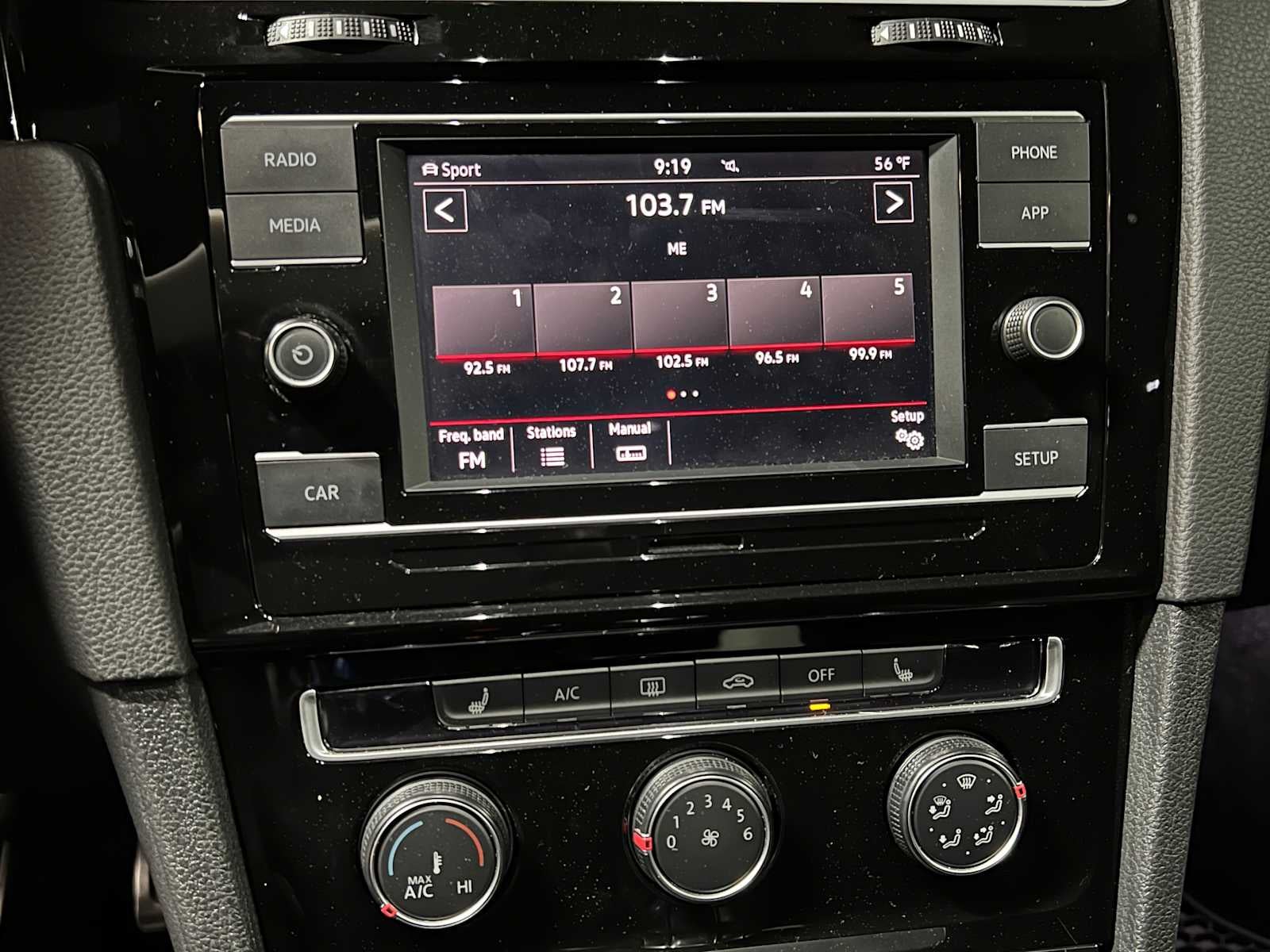 2019 Volkswagen Golf GTI S