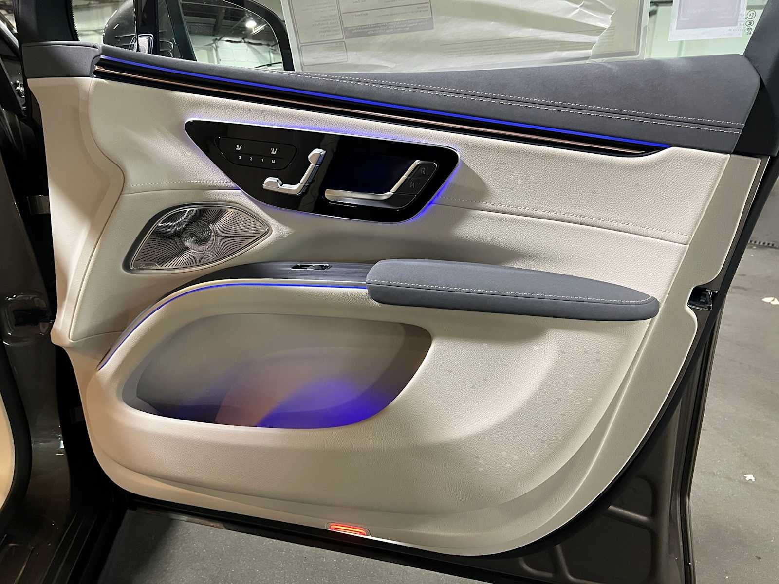 2026 Mercedes-Benz EQS 400 4MATIC® SUV