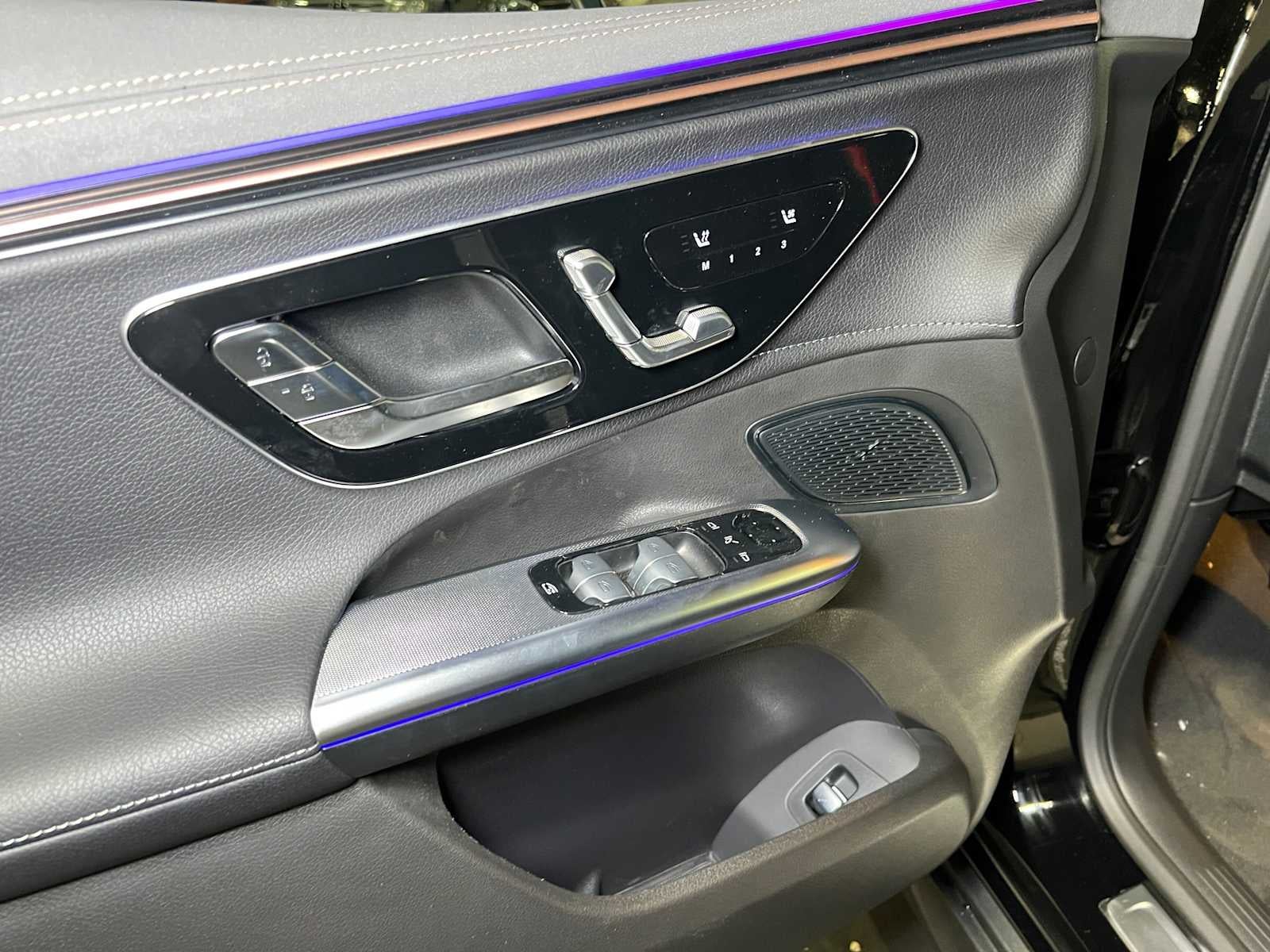 2027 Mercedes-Benz EQE 320 4MATIC® SUV