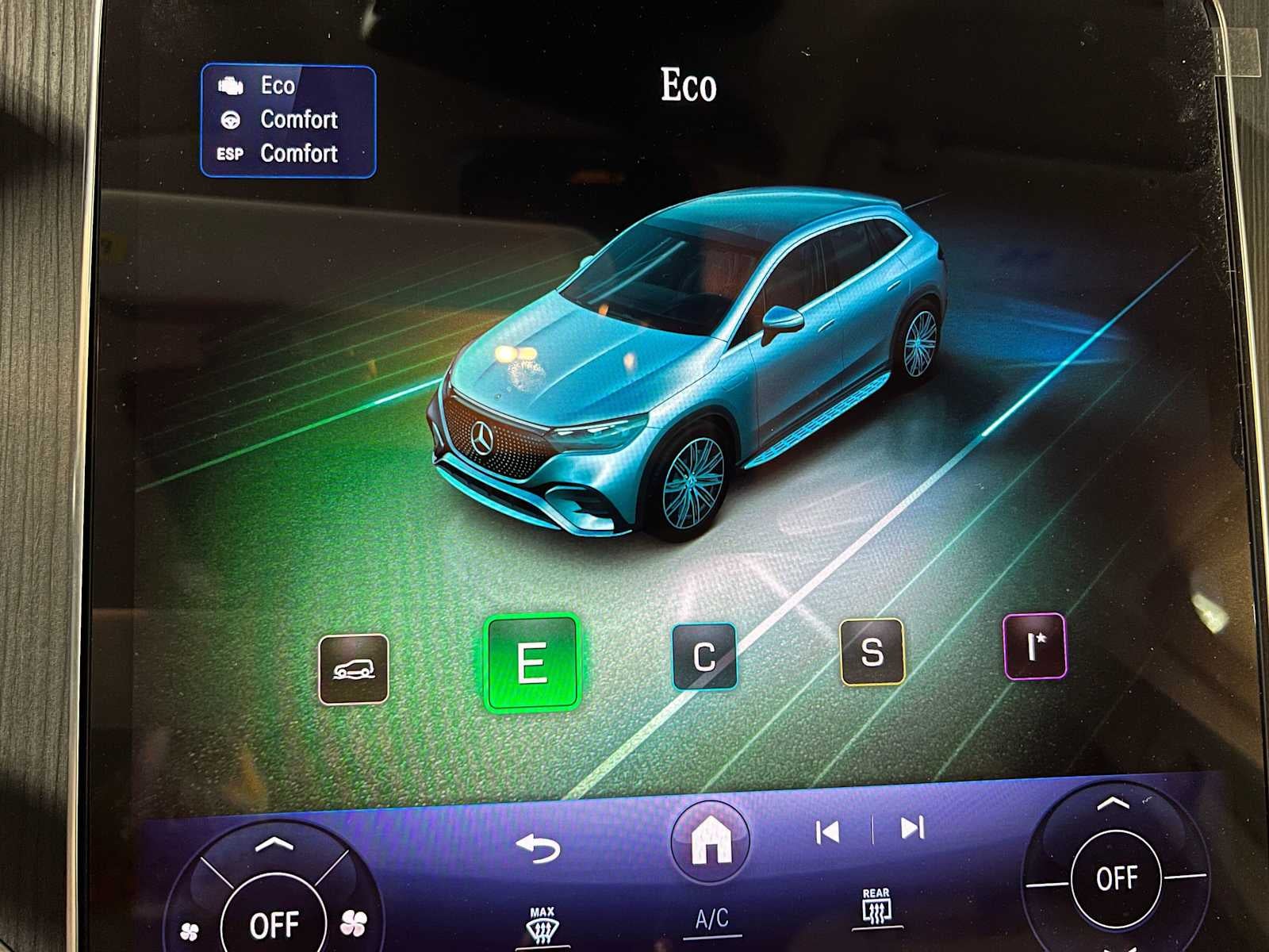 2026 Mercedes-Benz EQE 320 4MATIC® SUV