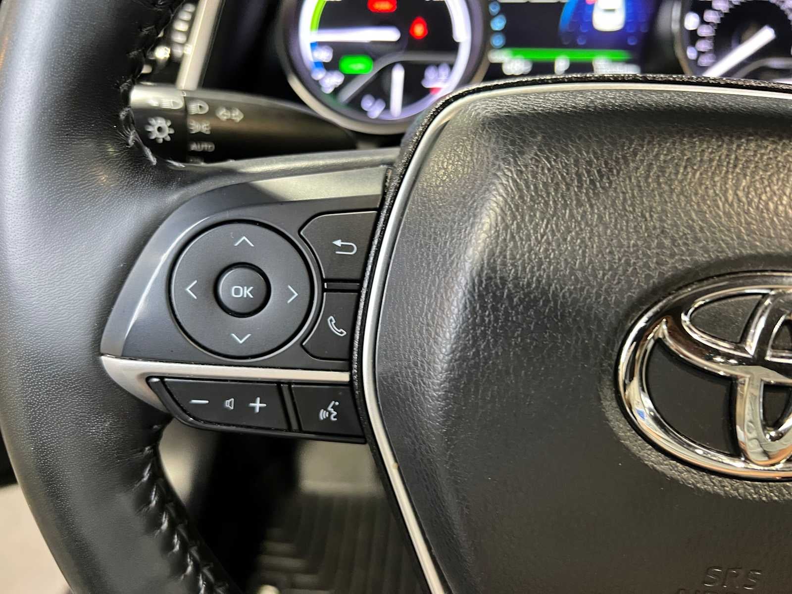 2023 Toyota Camry Hybrid XLE