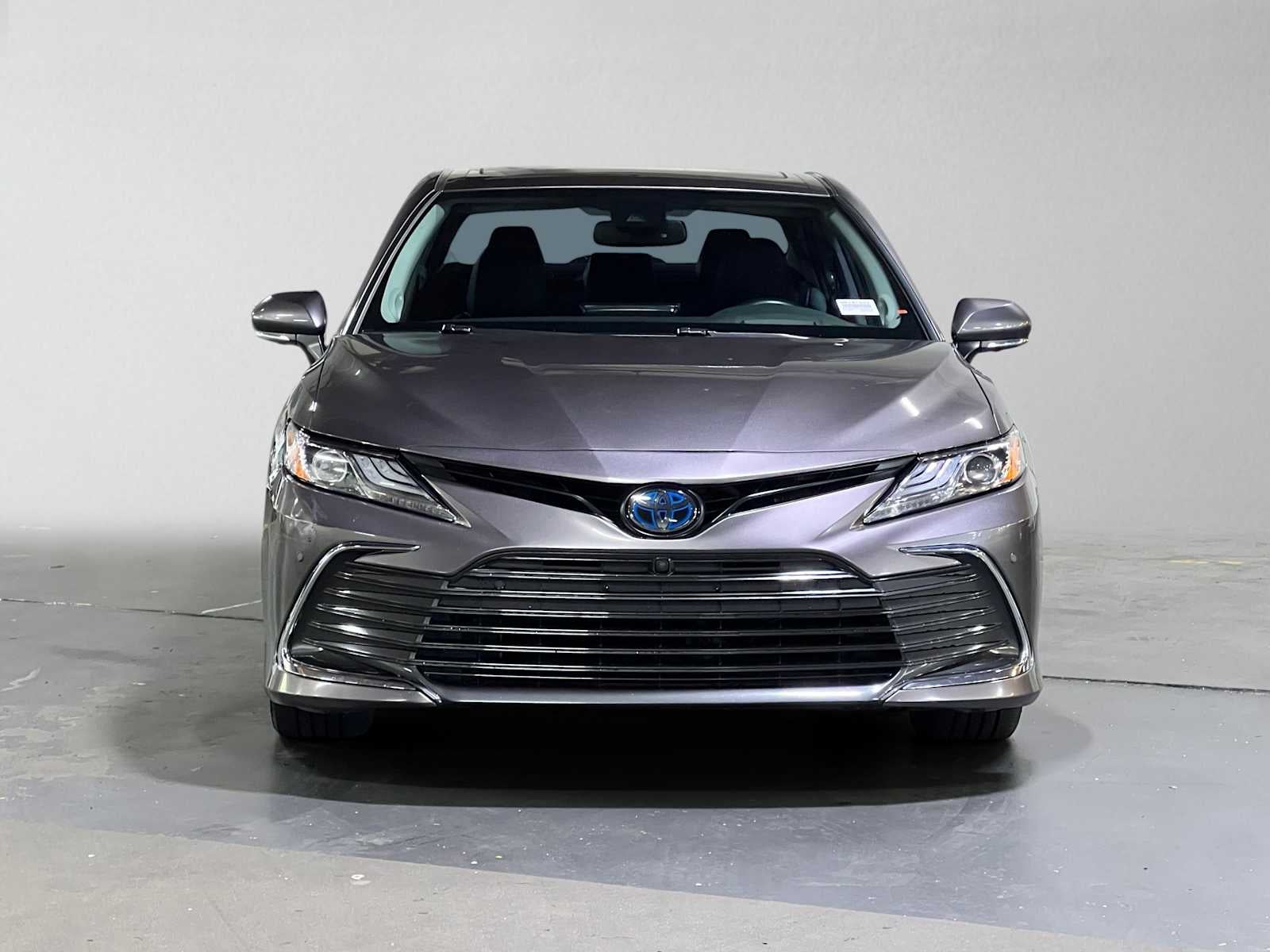 2023 Toyota Camry Hybrid XLE