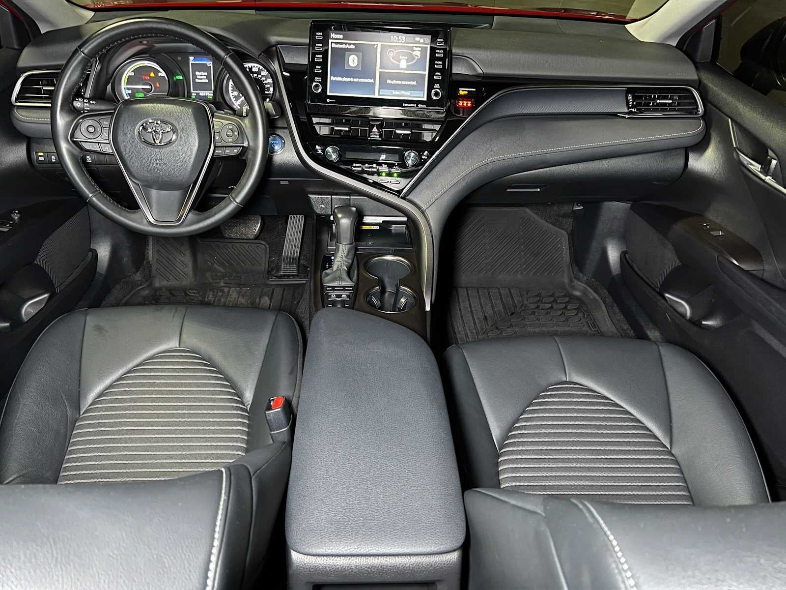 2022 Toyota Camry Hybrid SE
