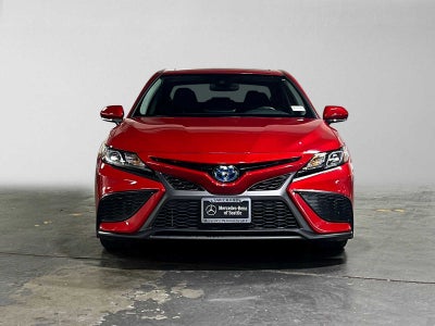 2022 Toyota Camry Hybrid SE