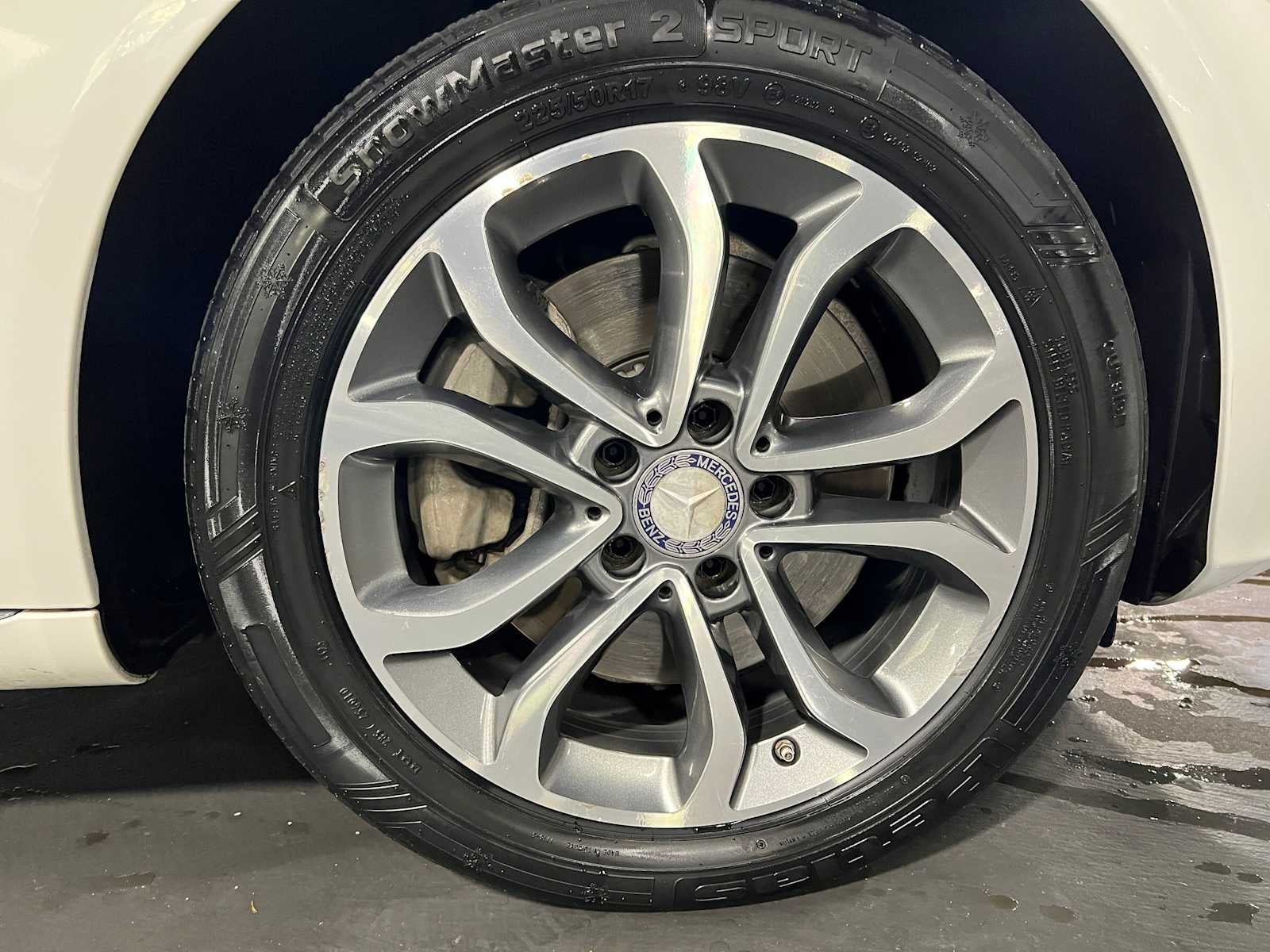 2016 Mercedes-Benz C 300 4dr Sdn 4MATIC®