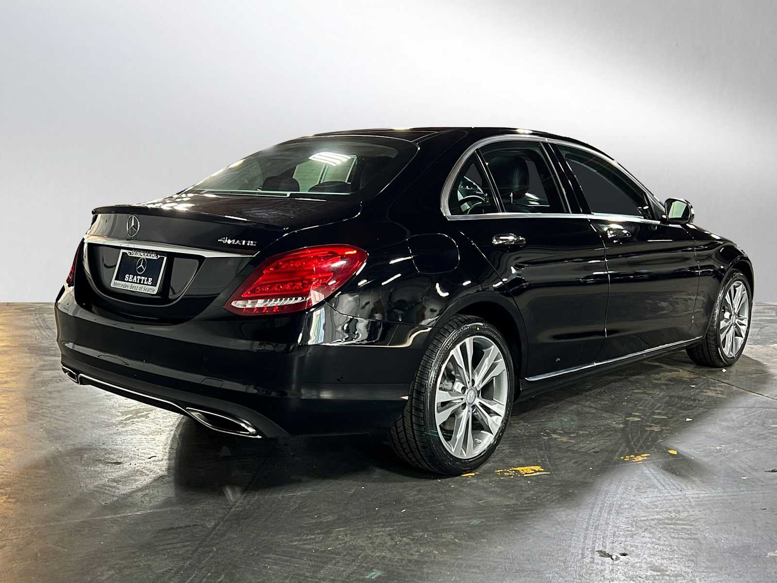 2015 Mercedes-Benz C 300 4dr Sdn 4MATIC®