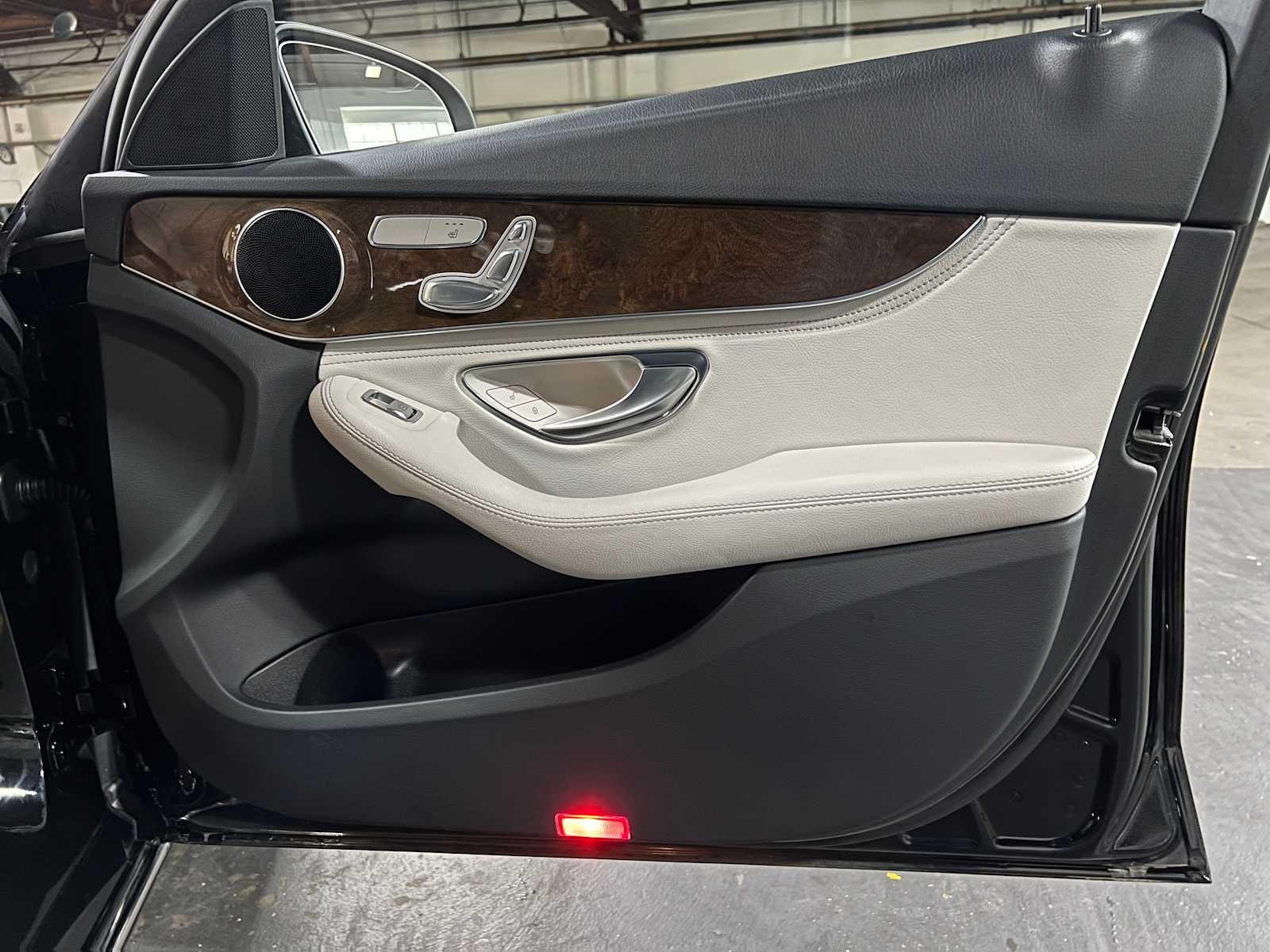 2016 Mercedes-Benz C 300 4dr Sdn 4MATIC®
