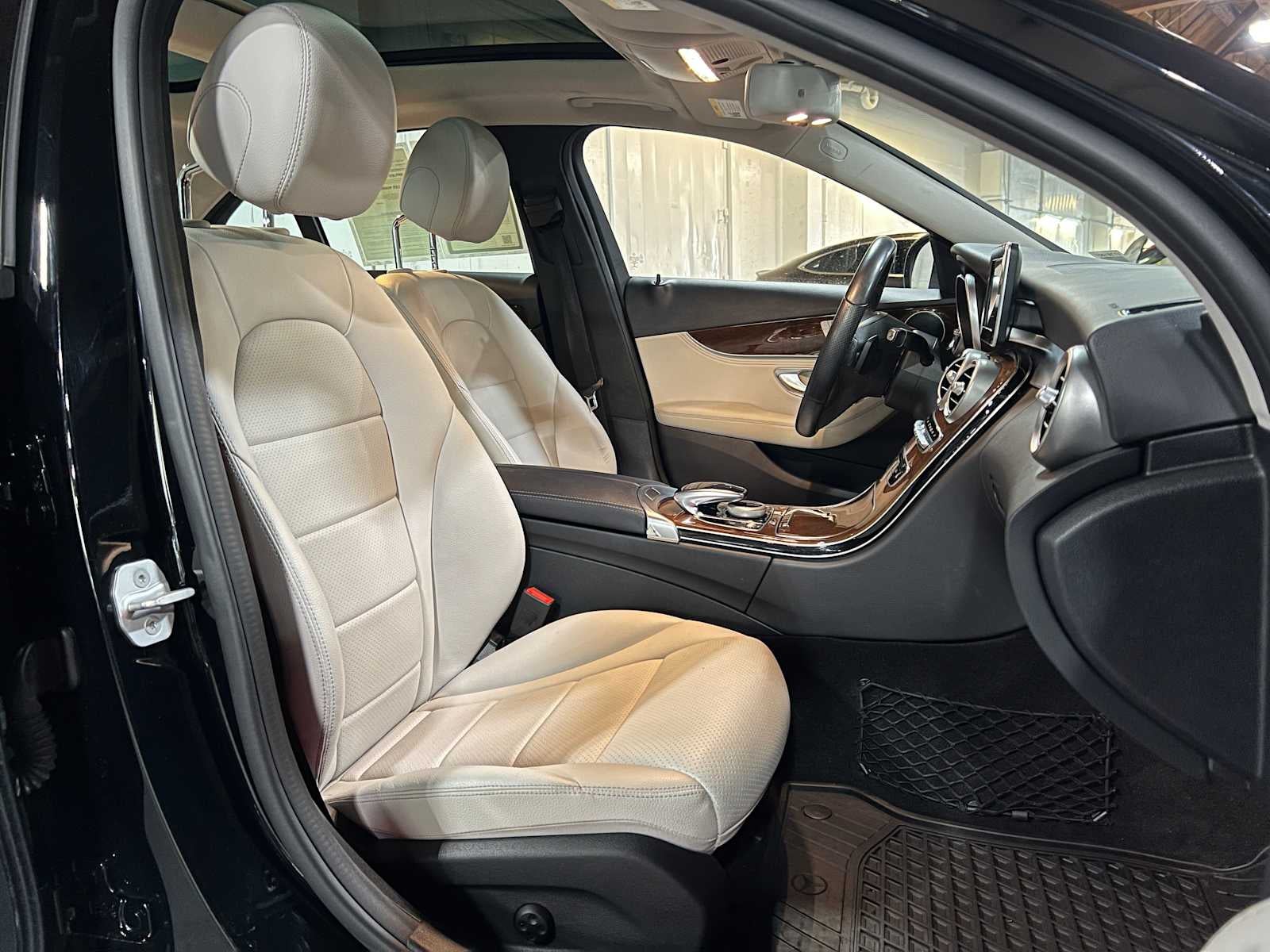 2016 Mercedes-Benz C 300 4dr Sdn 4MATIC®