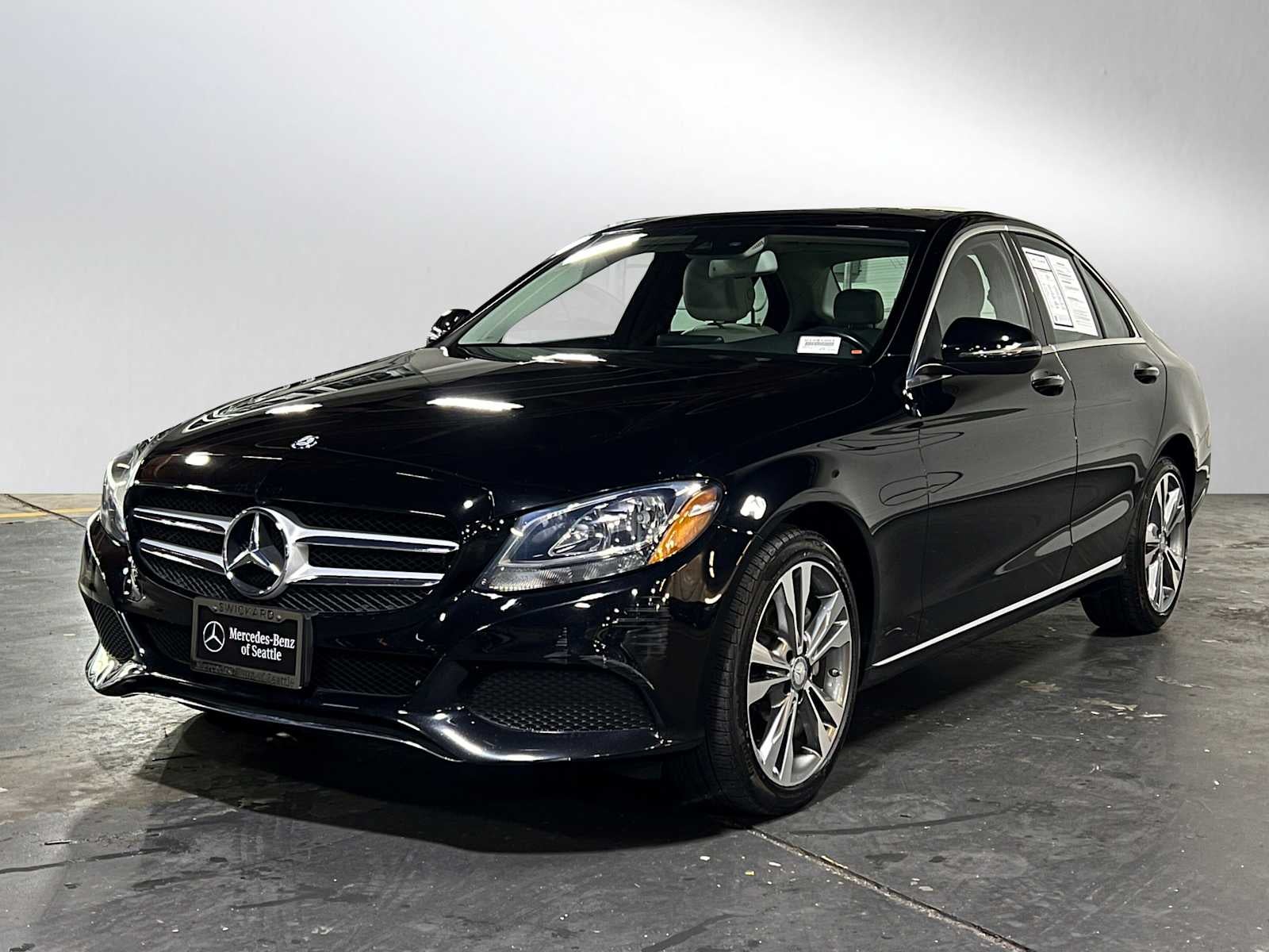 2016 Mercedes-Benz C 300 4dr Sdn 4MATIC®