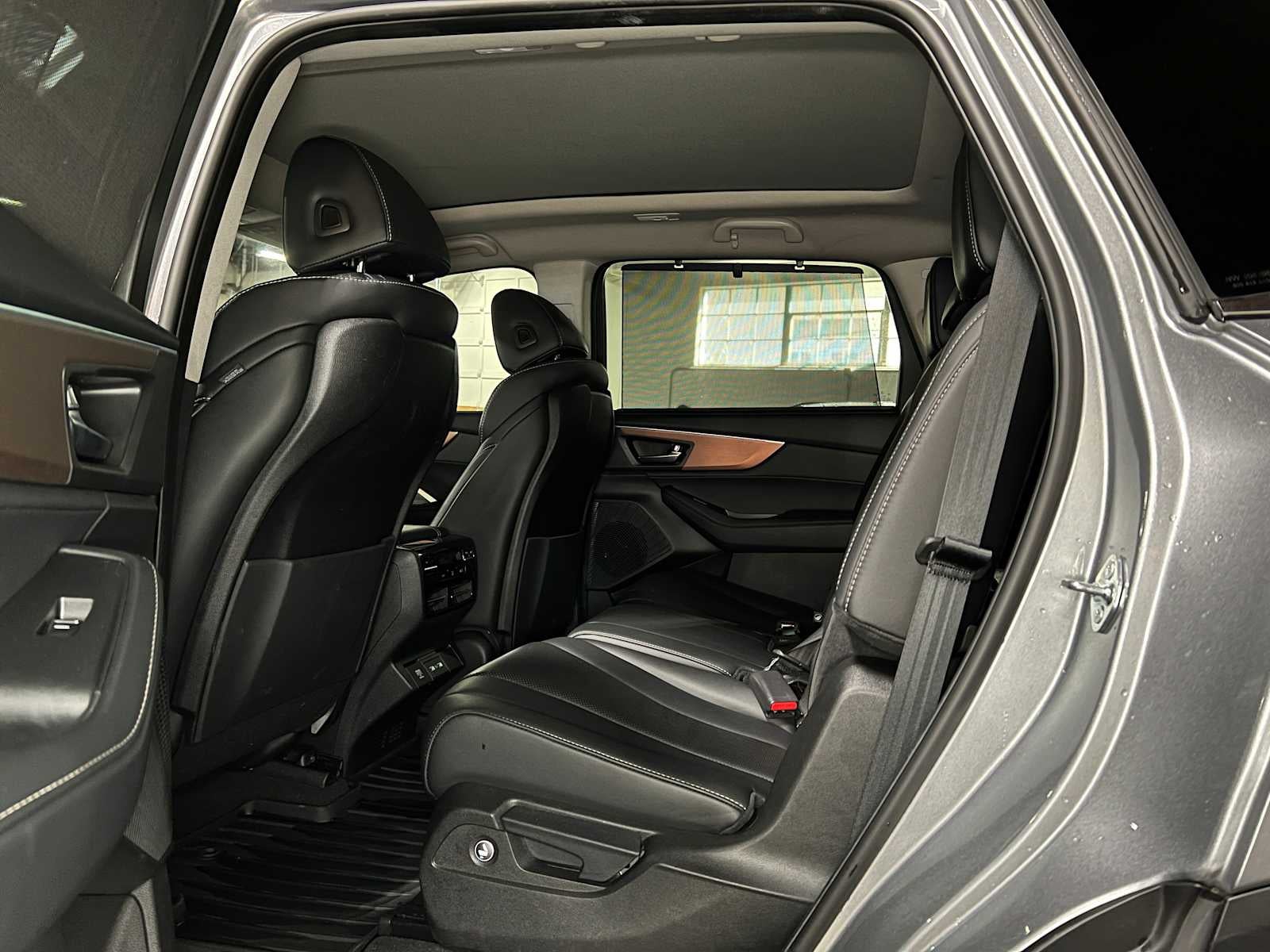 2022 Acura MDX w/Technology Package