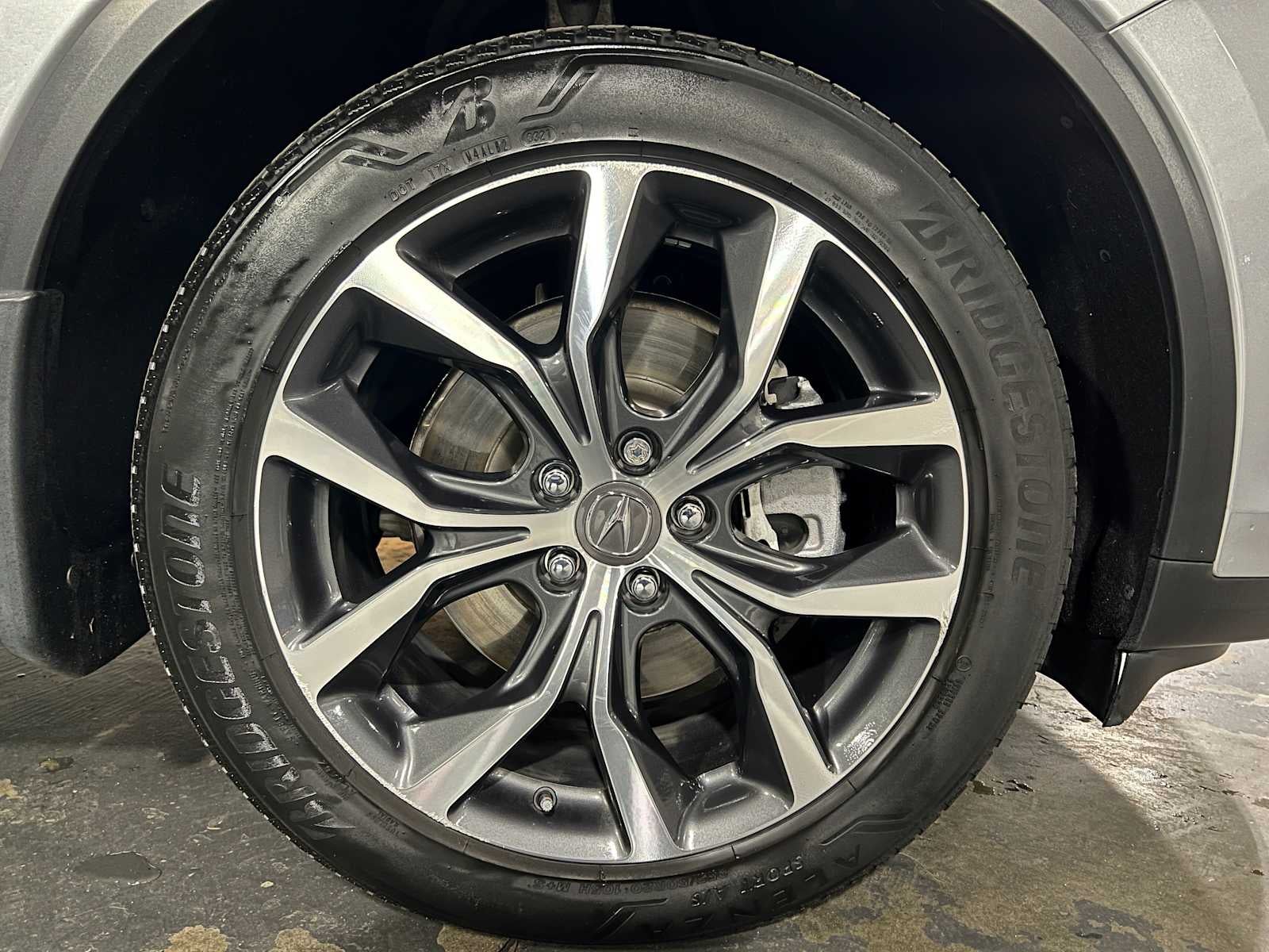 2022 Acura MDX w/Technology Package