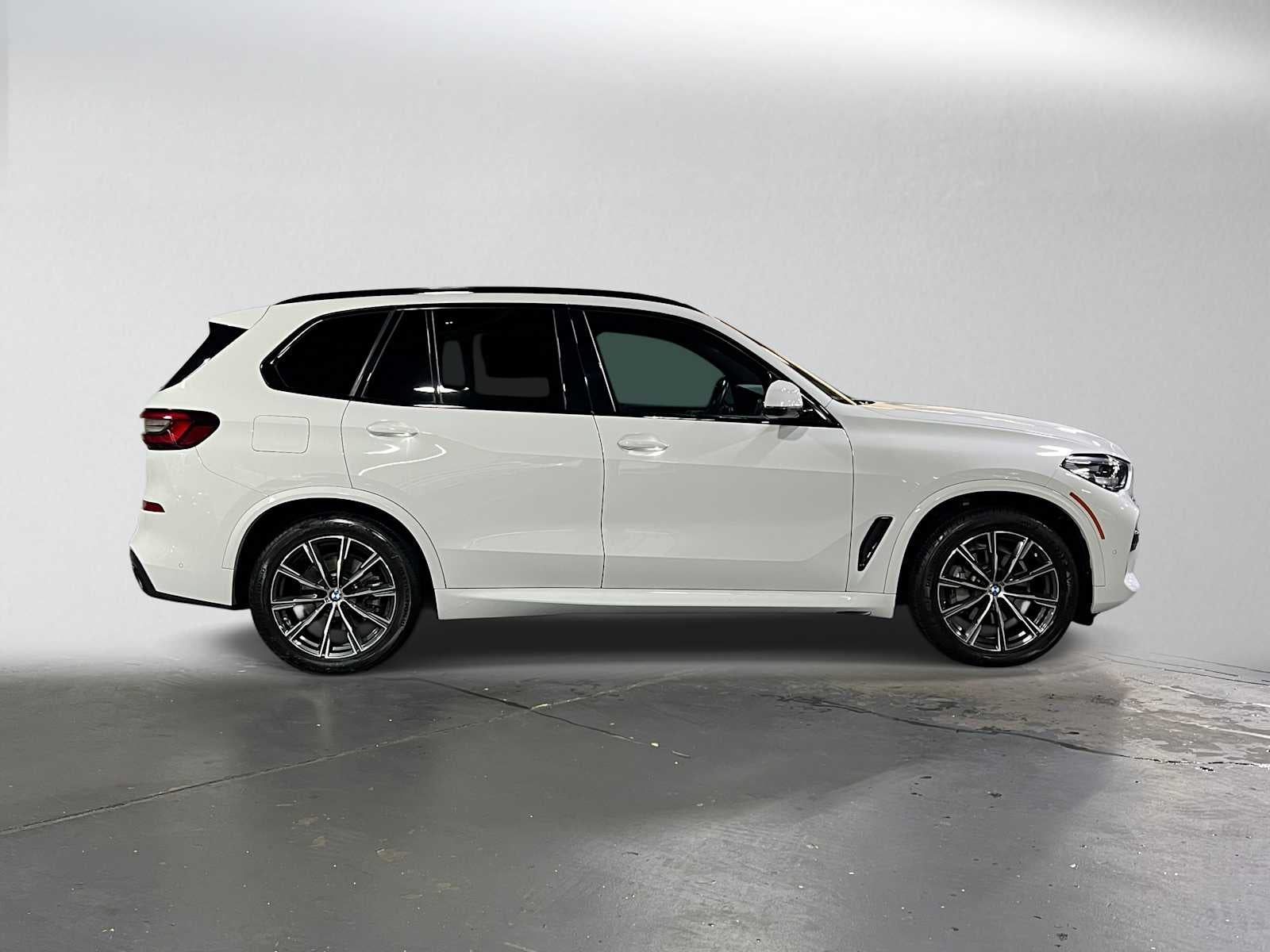 2023 BMW X5 xDrive40i xDrive40i
