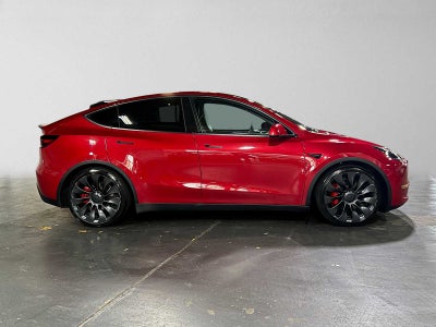 2023 Tesla Model Y Performance