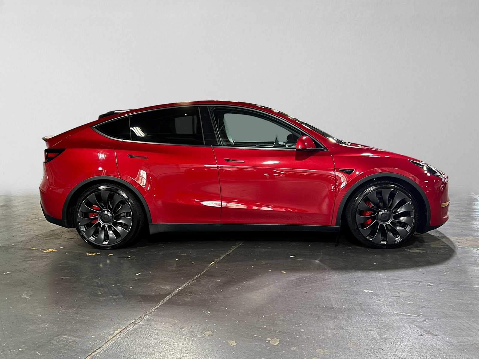 2023 Tesla Model Y Performance