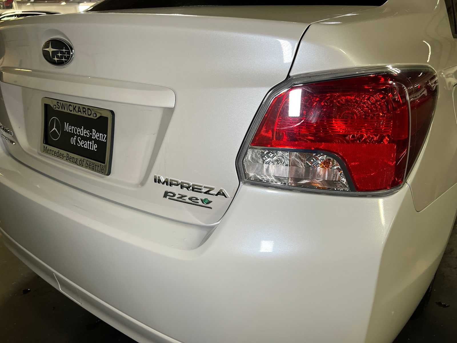 2014 Subaru Impreza 4dr Auto 2.0i