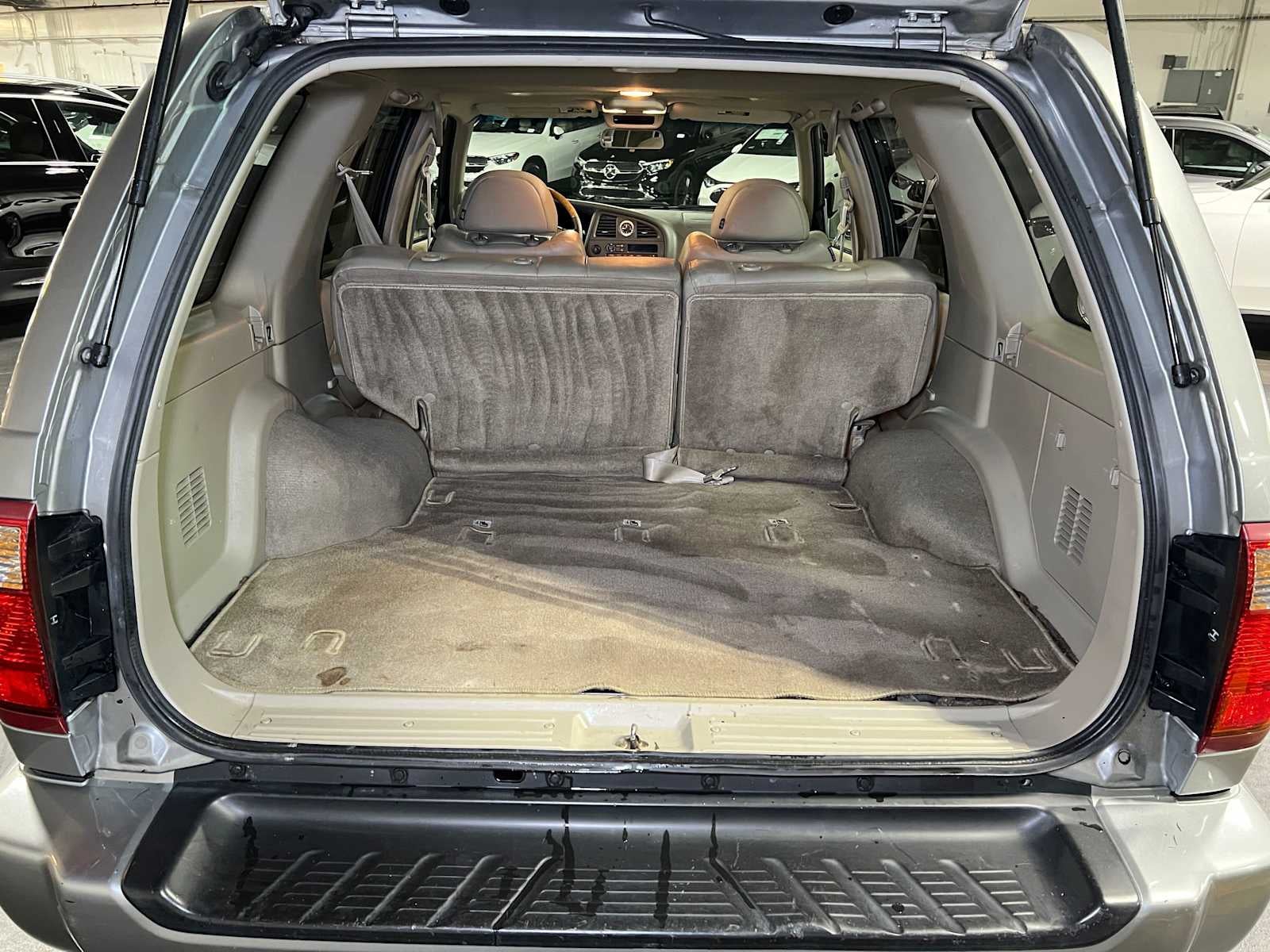 2001 INFINITI QX4 Luxury