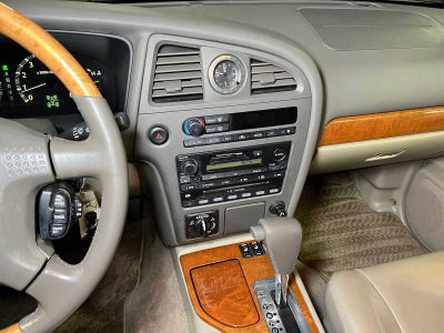 2001 INFINITI QX4 Luxury