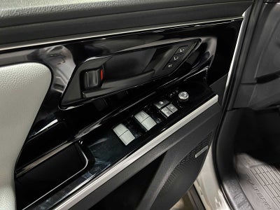 2025 Subaru Solterra Limited