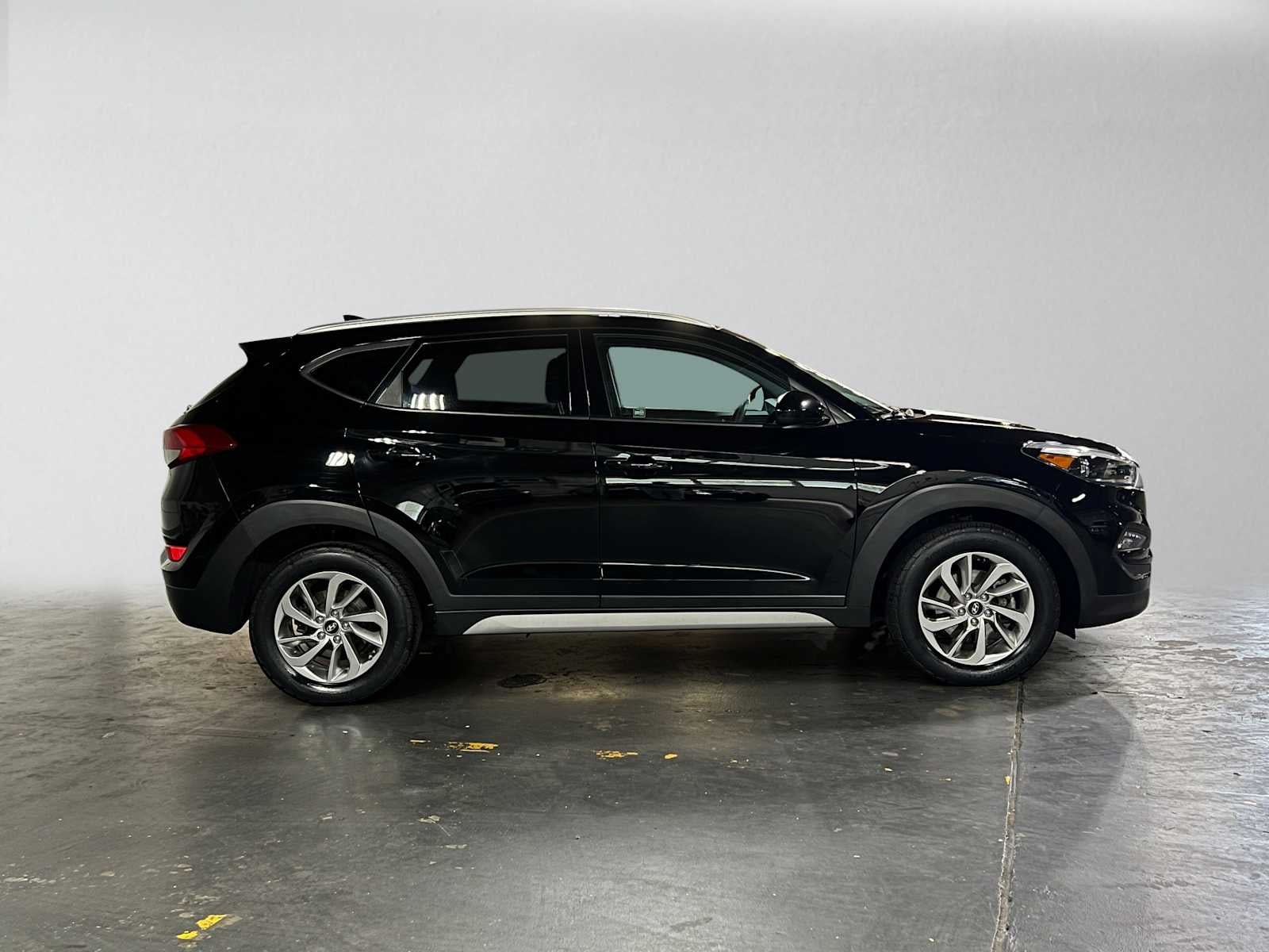 Used 2018 Hyundai Tucson SEL with VIN KM8J3CA44JU754233 for sale in Seattle, WA