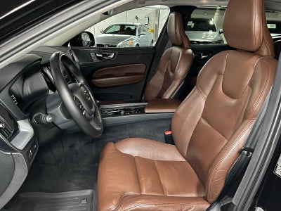 2019 Volvo XC60 Momentum
