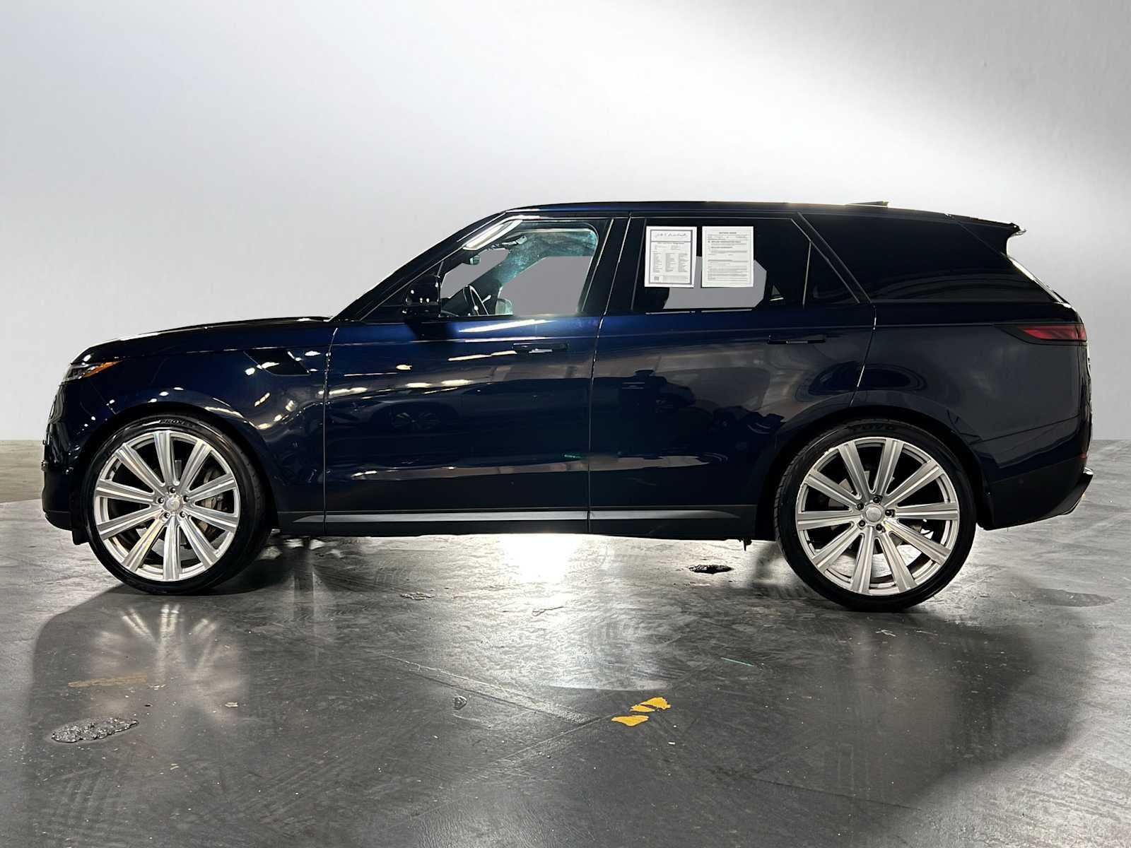 2023 Land Rover Range Rover Sport SE