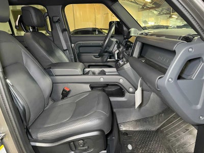 2025 Land Rover Defender X-Dynamic SE