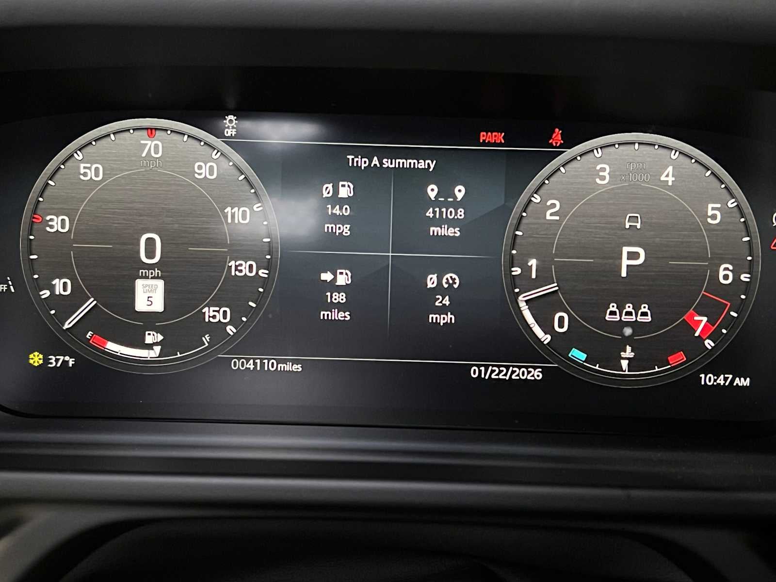 2025 Land Rover Defender X-Dynamic SE