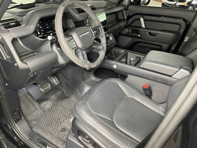 2024 Land Rover Defender V8