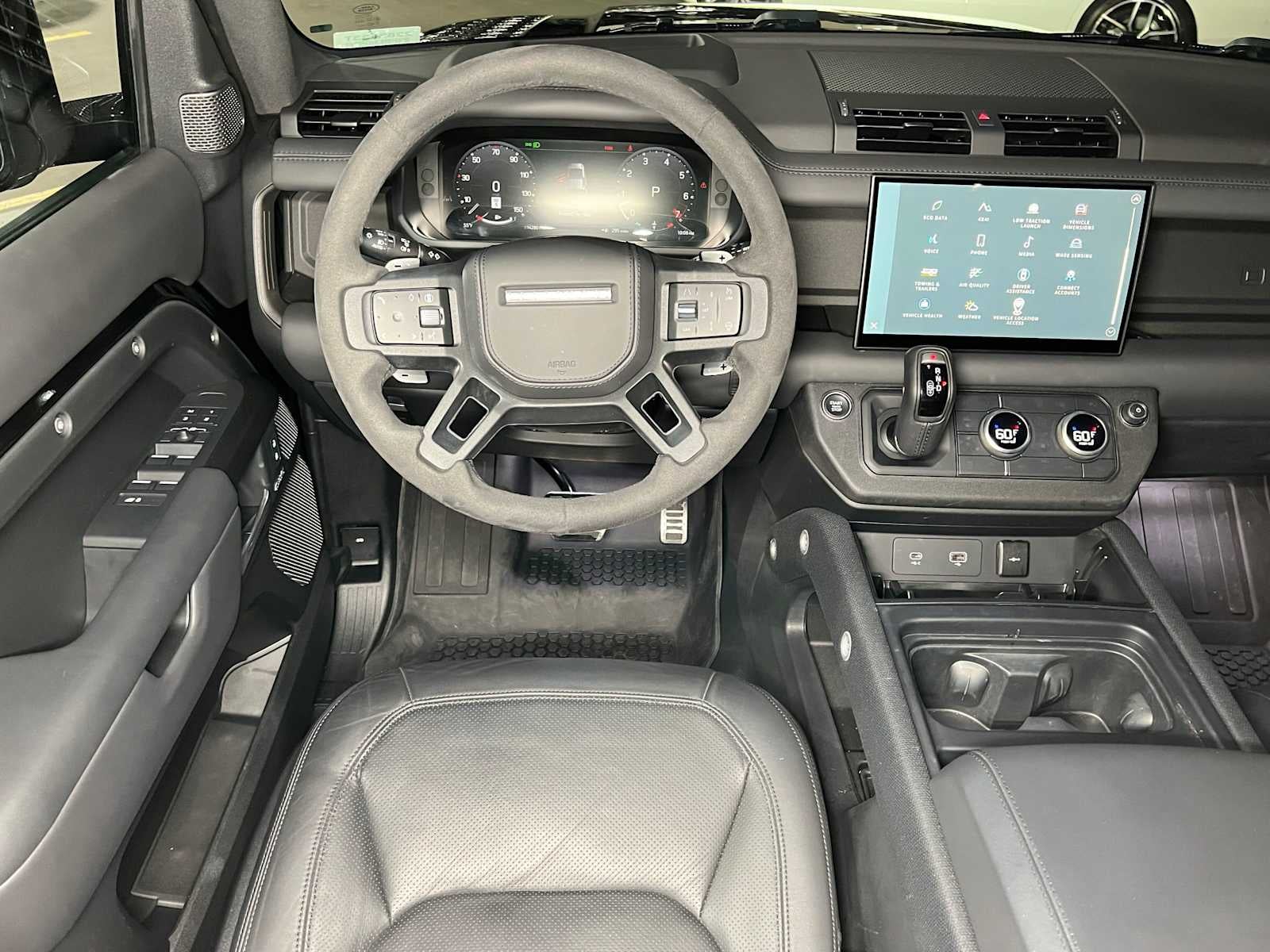 2024 Land Rover Defender V8