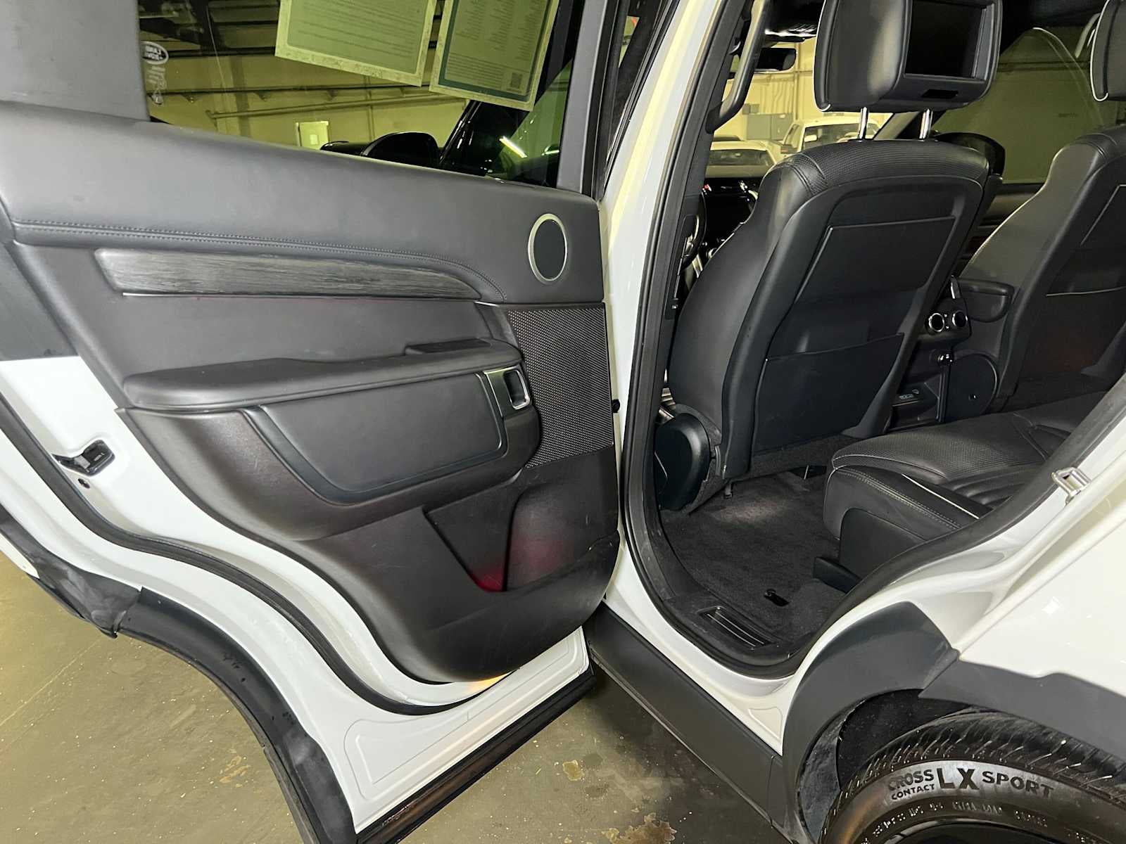 2017 Land Rover Discovery HSE Luxury