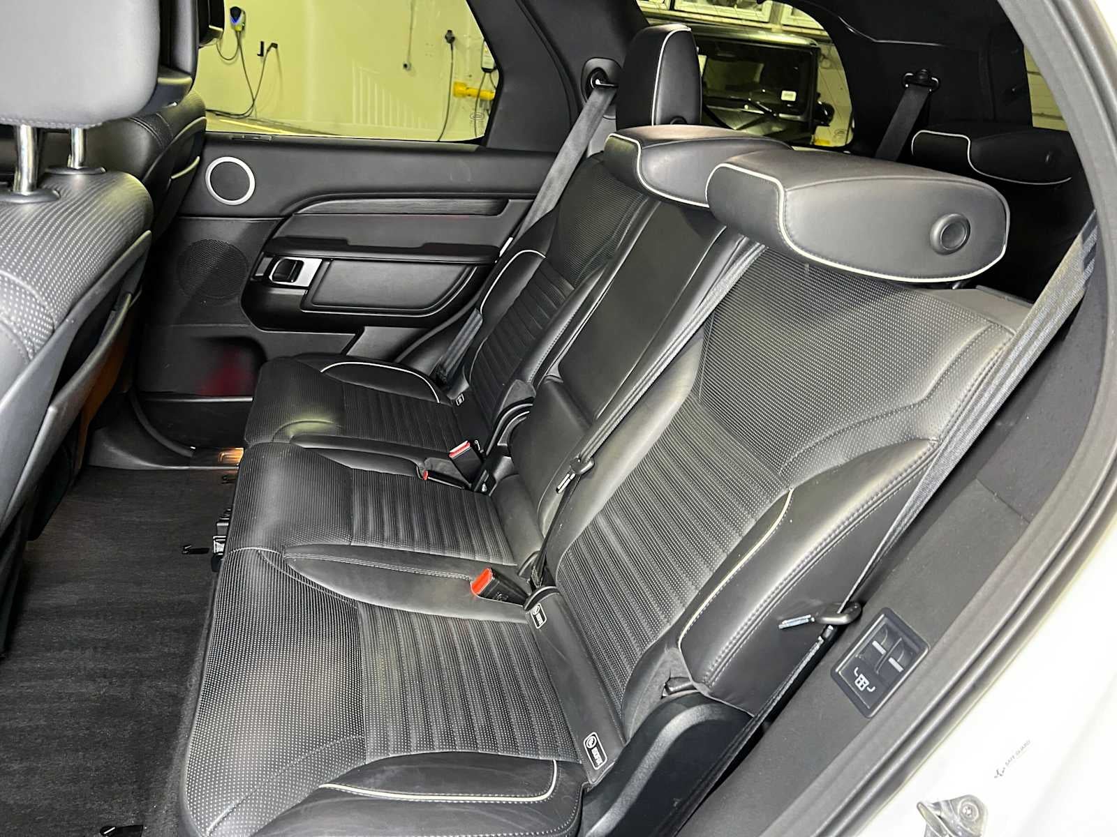 2017 Land Rover Discovery HSE Luxury
