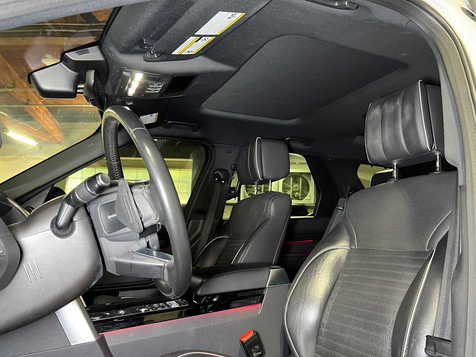 2017 Land Rover Discovery HSE Luxury
