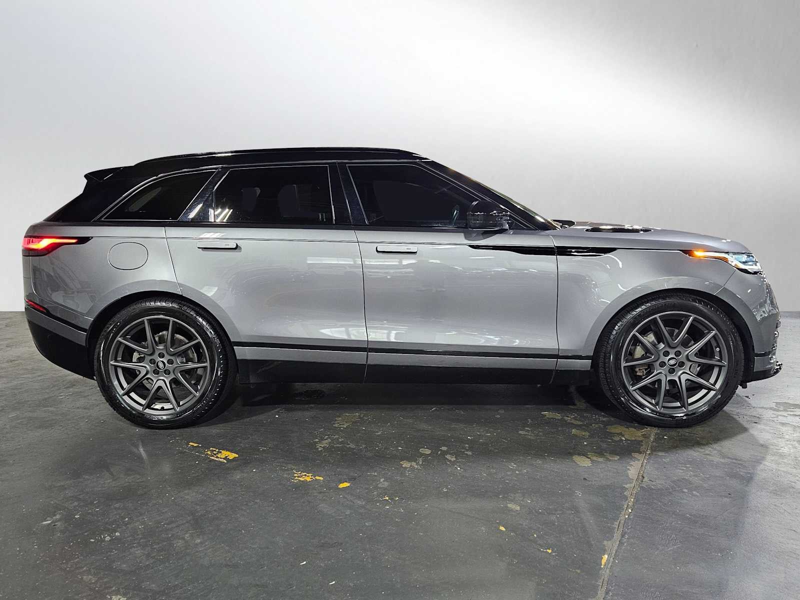 2022 Land Rover Range Rover Velar R-Dynamic S
