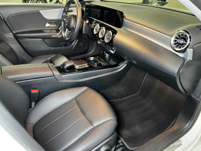 2022 Mercedes-Benz A 220 4MATIC® Sedan