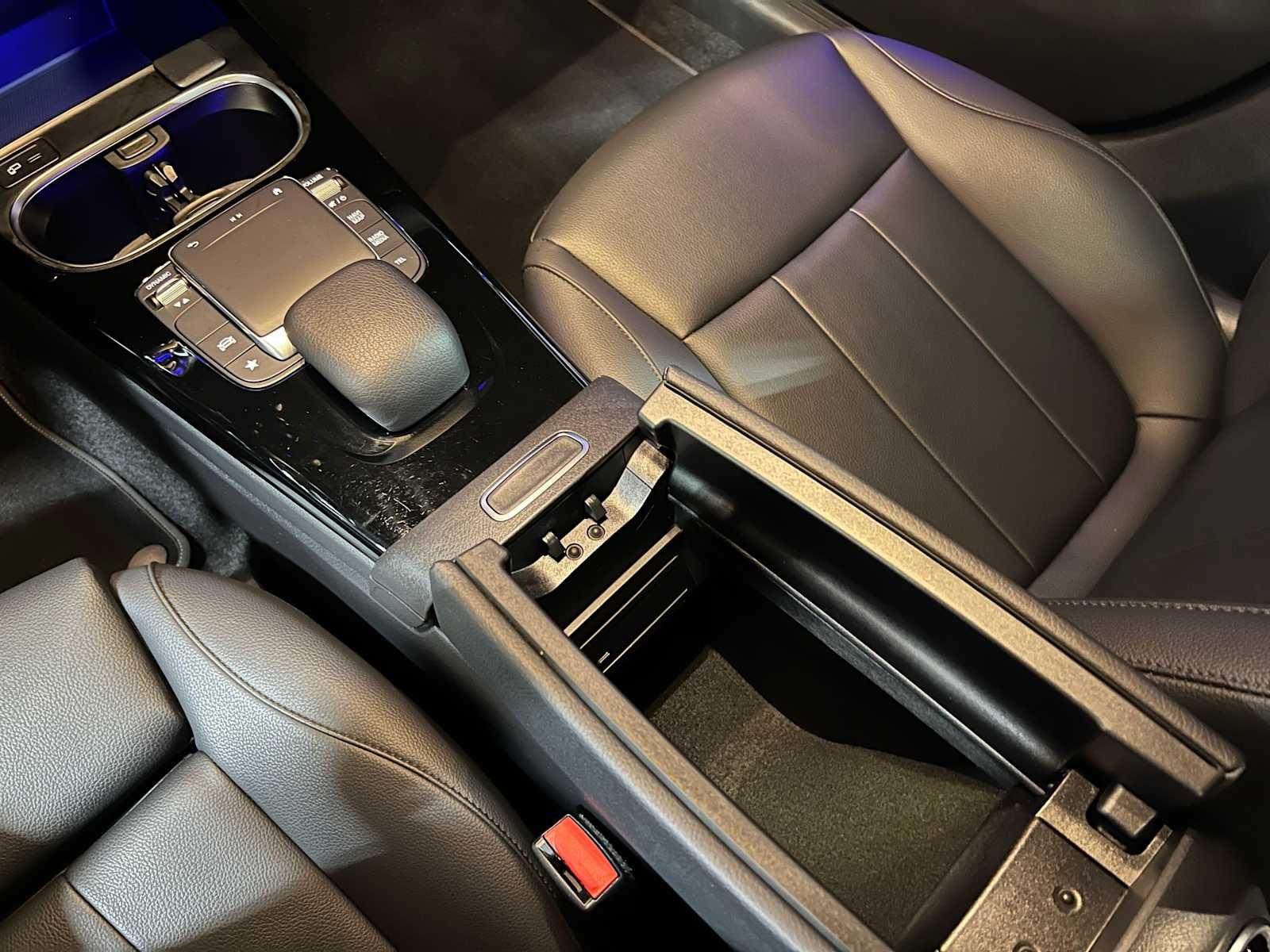2022 Mercedes-Benz A 220 4MATIC® Sedan