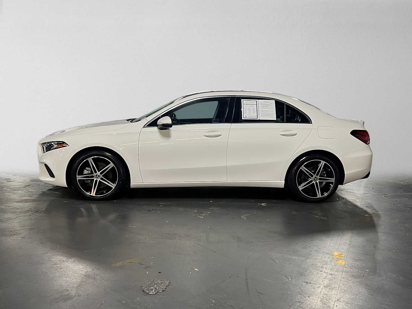 2022 Mercedes-Benz A 220 4MATIC® Sedan