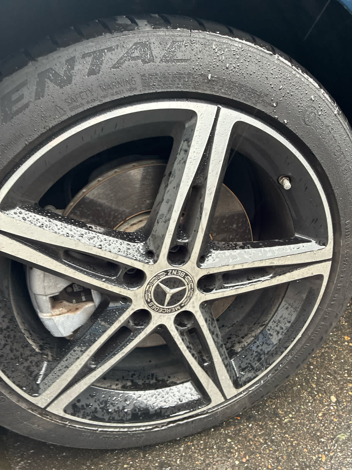 2021 Mercedes-Benz A 220 A 220