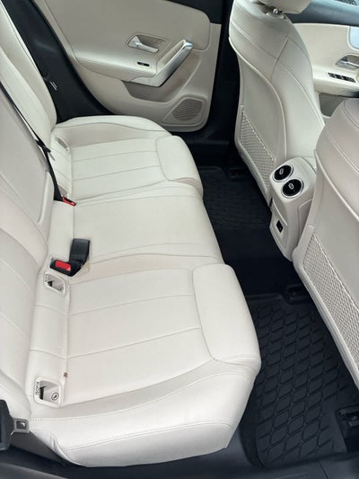 2021 Mercedes-Benz A 220 A 220