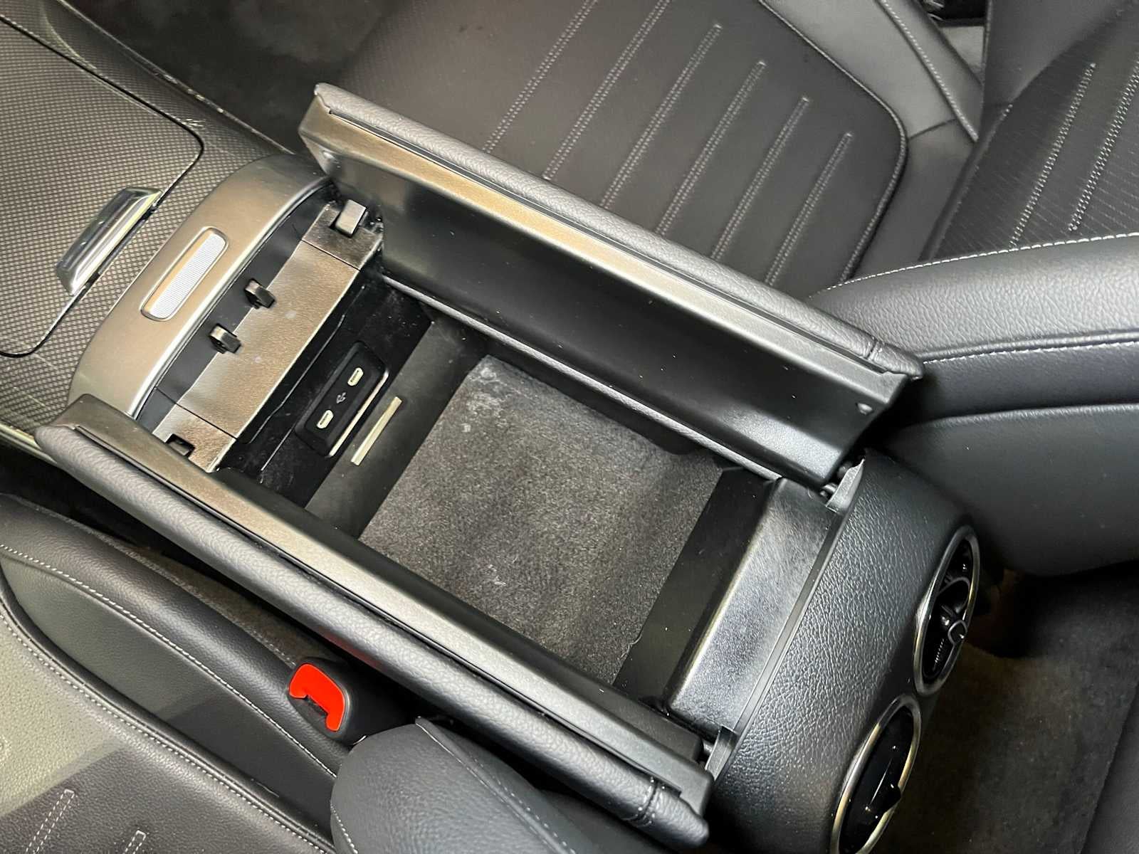 2023 Mercedes-Benz C 300 Sedan