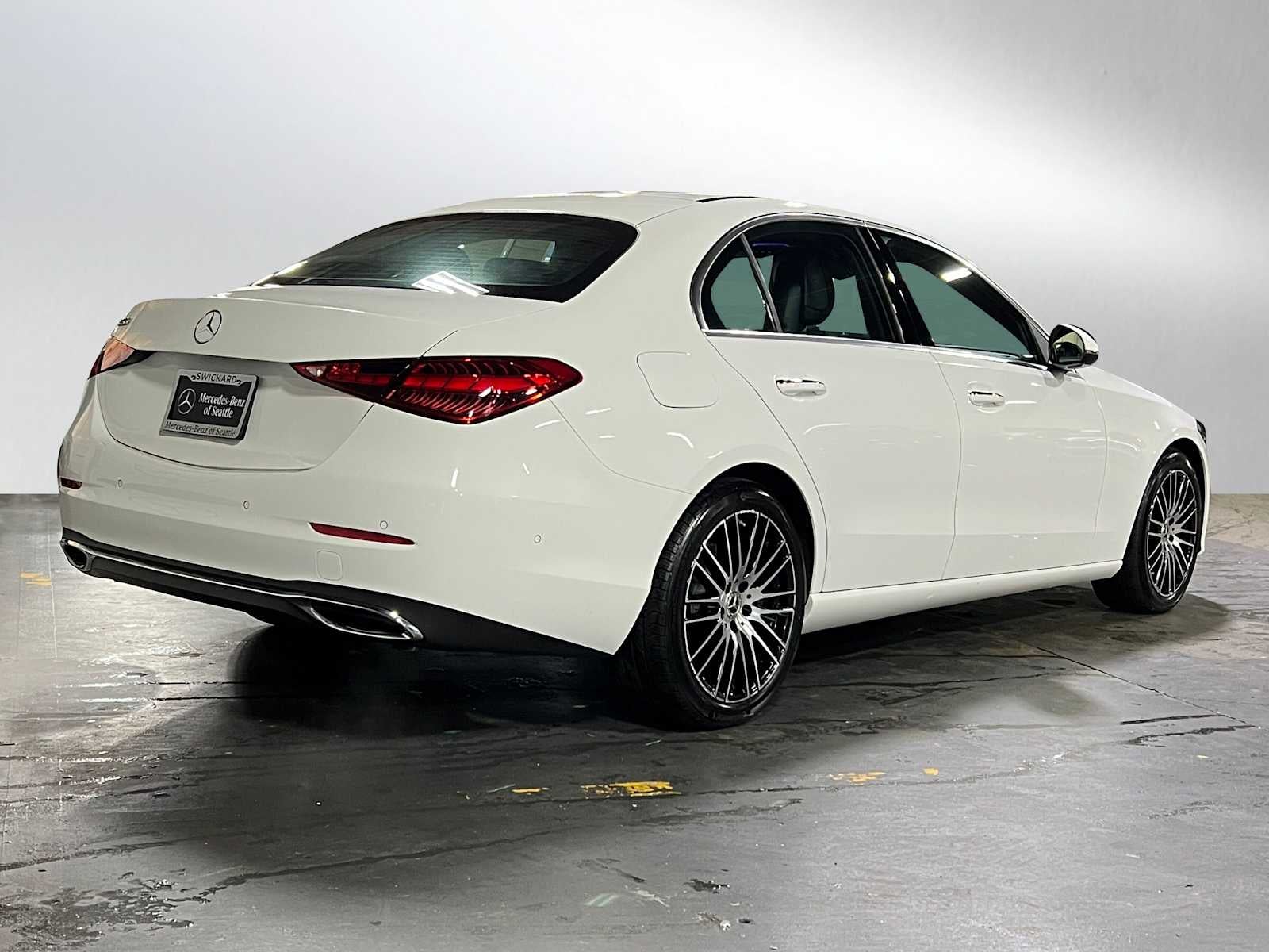 2025 Mercedes-Benz C 300 Sedan