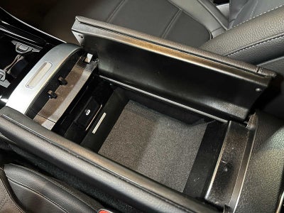 2025 Mercedes-Benz C 300 Sedan