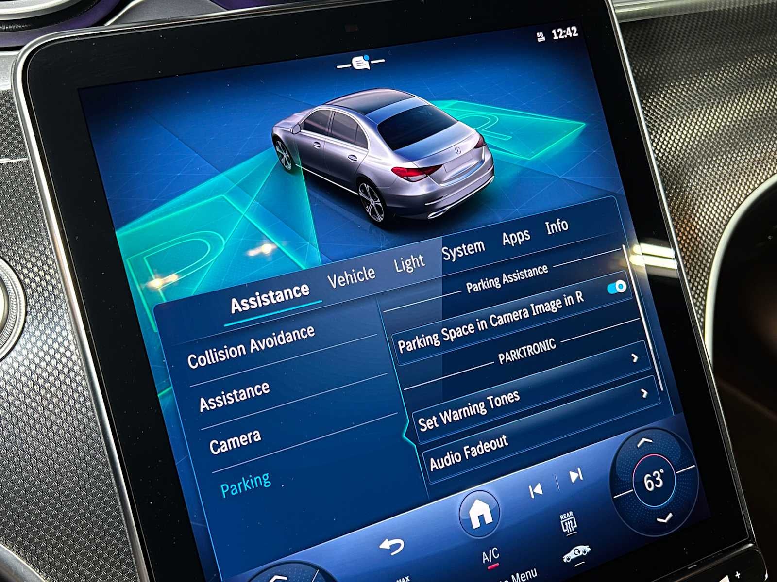 2025 Mercedes-Benz C 300 Sedan