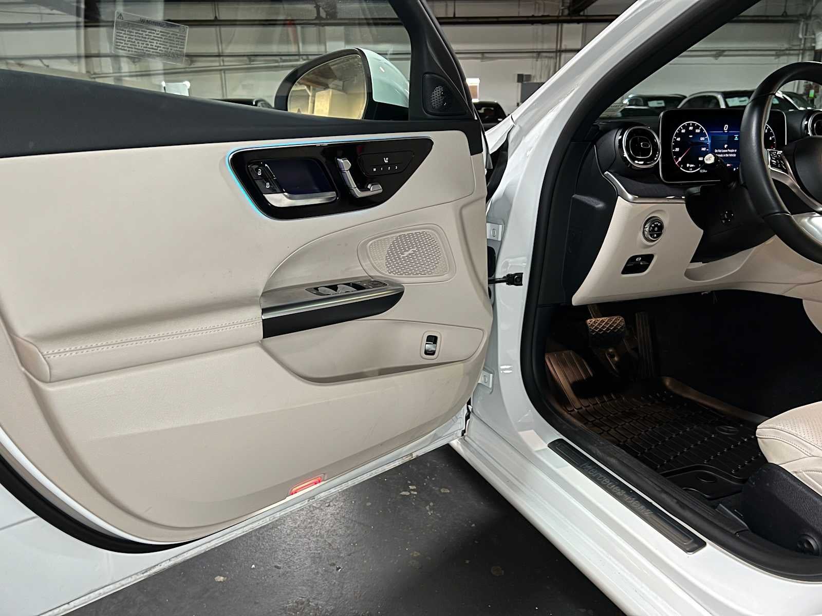 2025 Mercedes-Benz C 300 Sedan